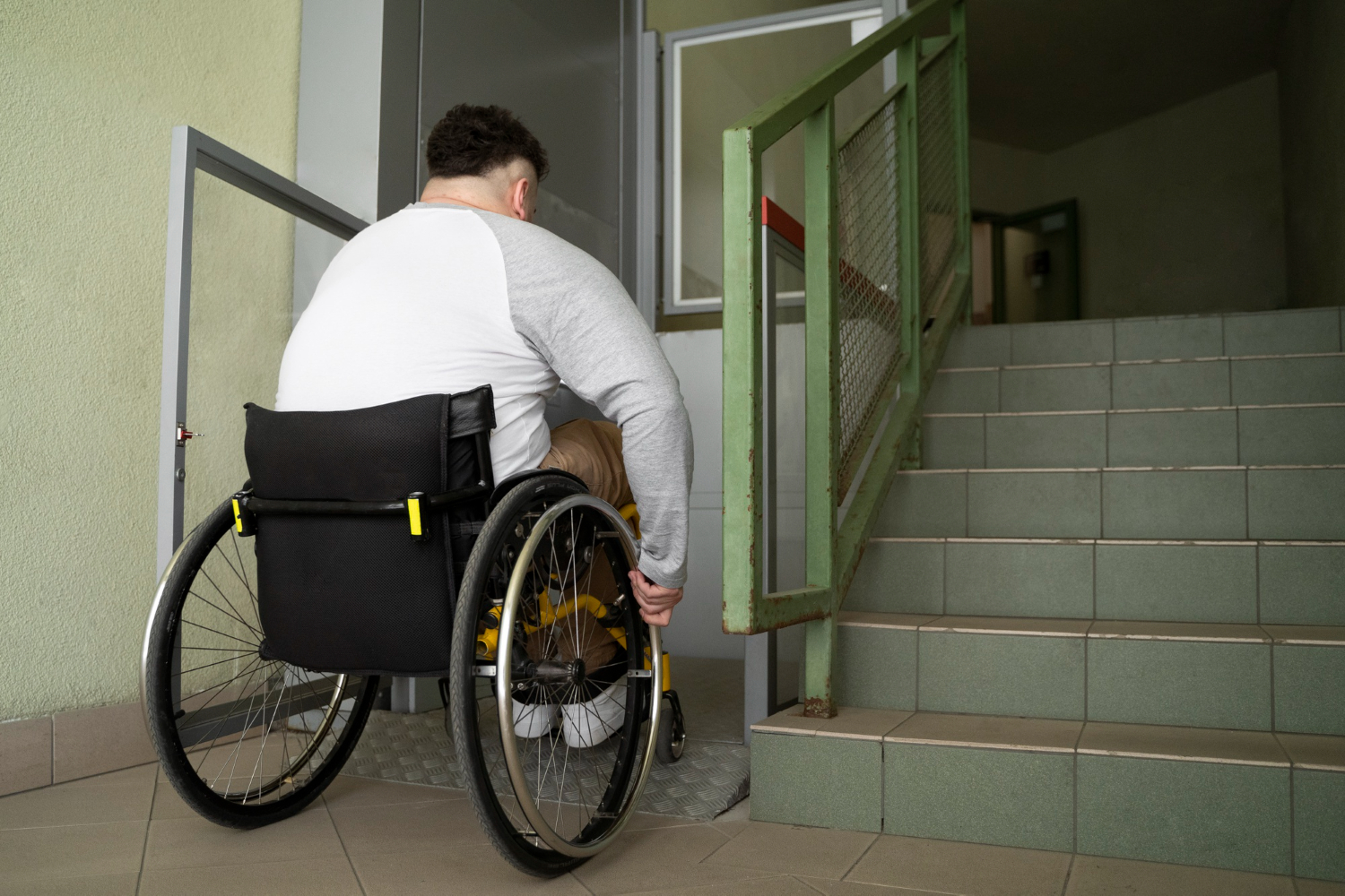 Sillas salvaescaleras, una solución para seguir disfrutando de todas las plantas de casa